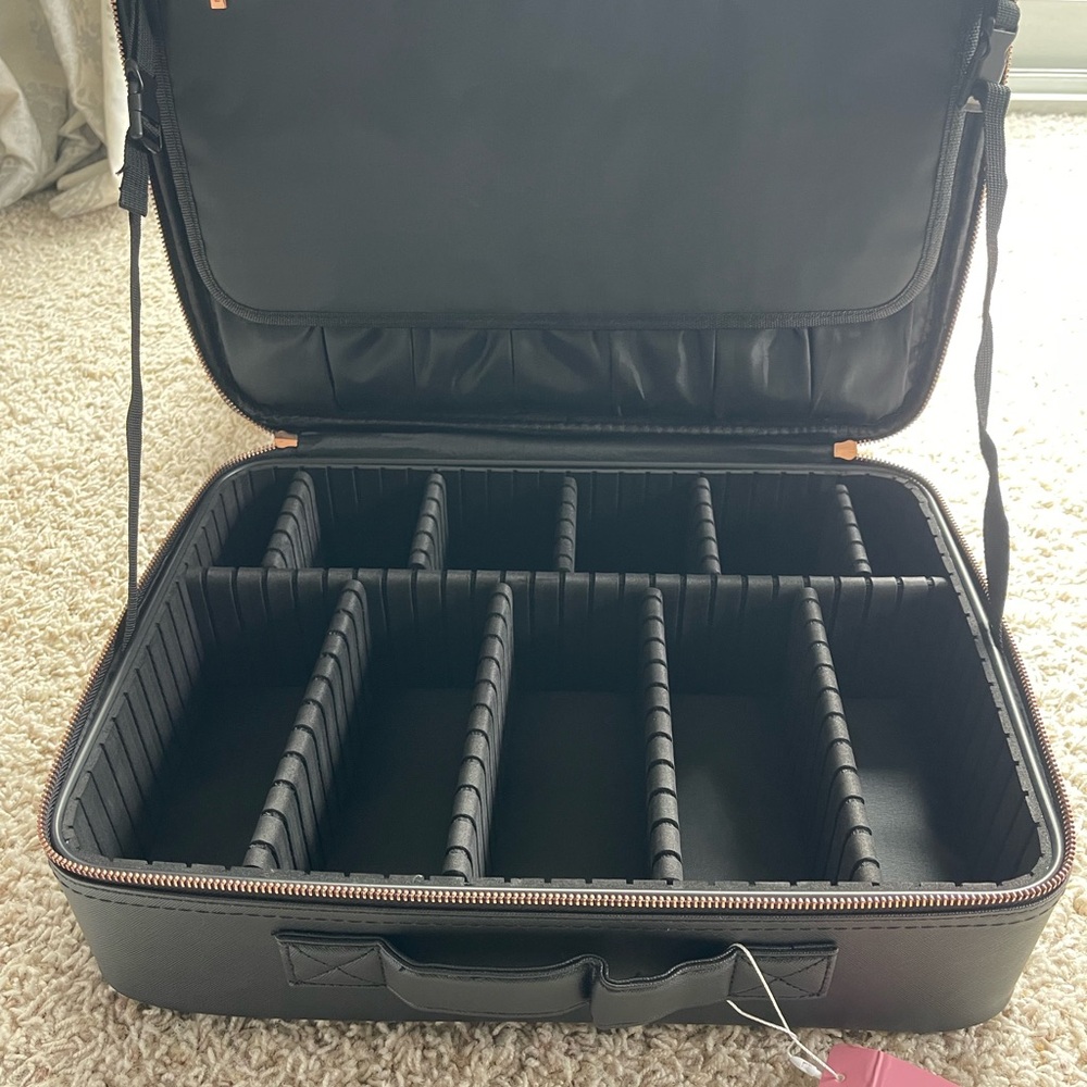 NEW Fancii Madison Travel Large Makeup Bag - Picture 3 of 8